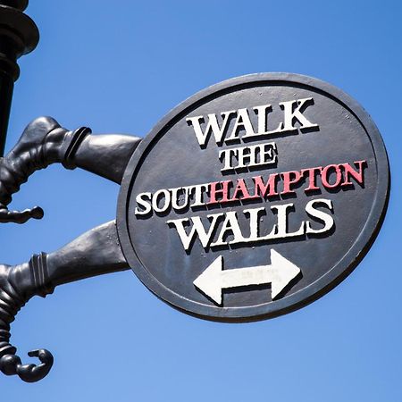Settle Southampton - Stylish Self Check-In Rooms & Self Catering Suites エクステリア 写真
